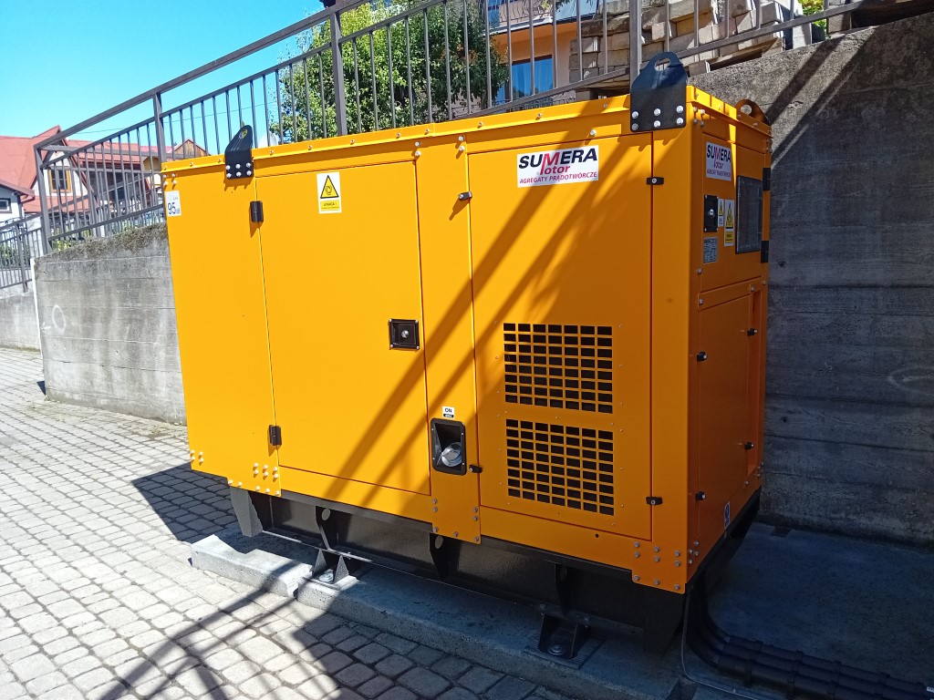 Generator prądotwórczy z systemem SZR dla Urzędu MiG Szczawnica.